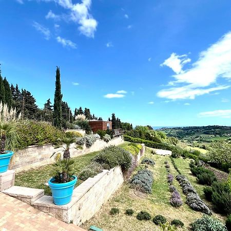 Villa Silvio Civitanova Alta Exteriör bild