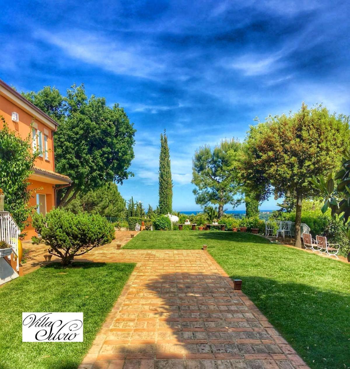 Villa Silvio Civitanova Alta Exteriör bild